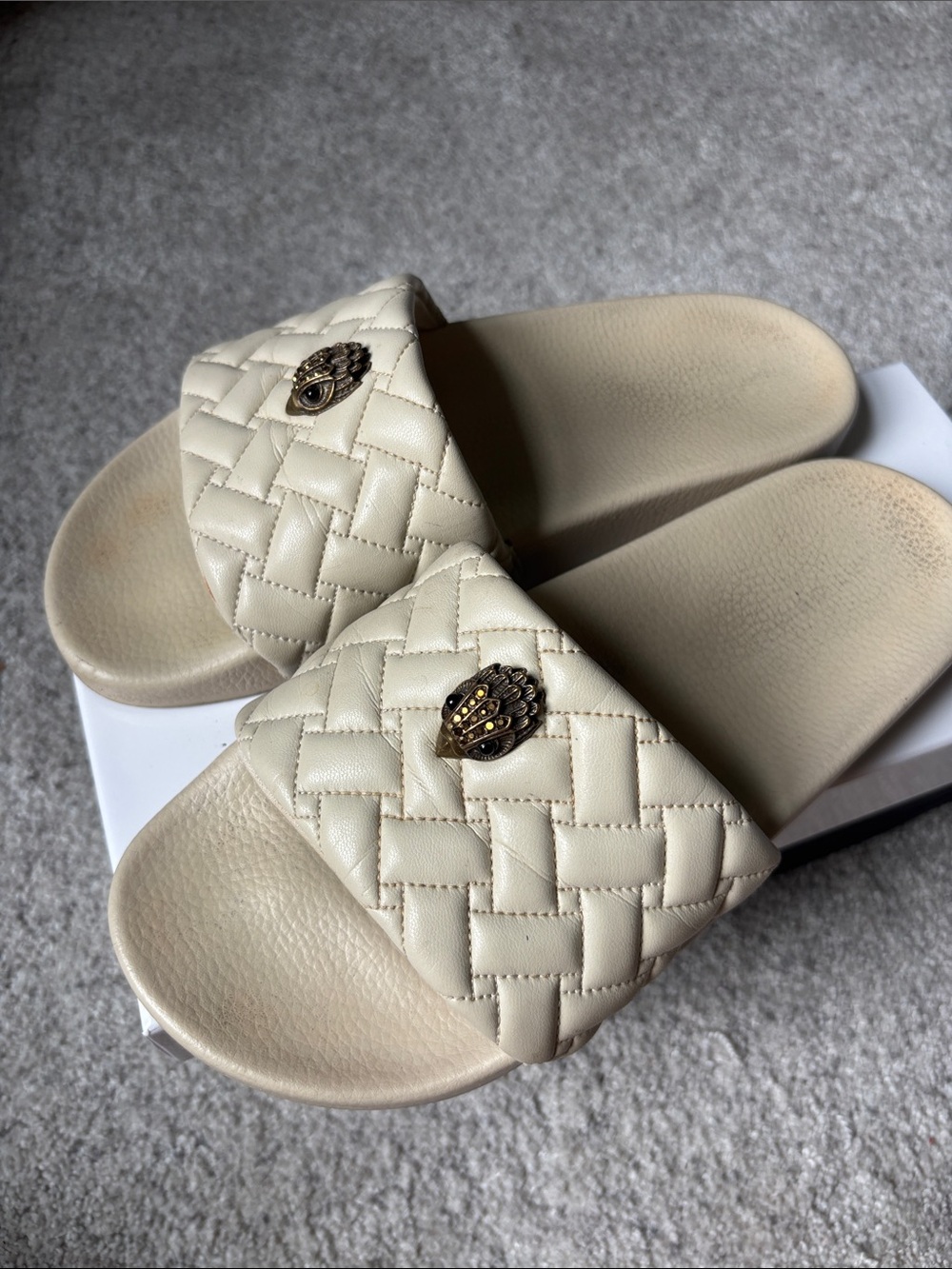 Kurt Geiger Quilted Meena Eagle Cream Slides, sz 10 - Picture 5 of 11